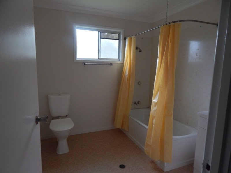 24 Millar, Blackbutt QLD 4306