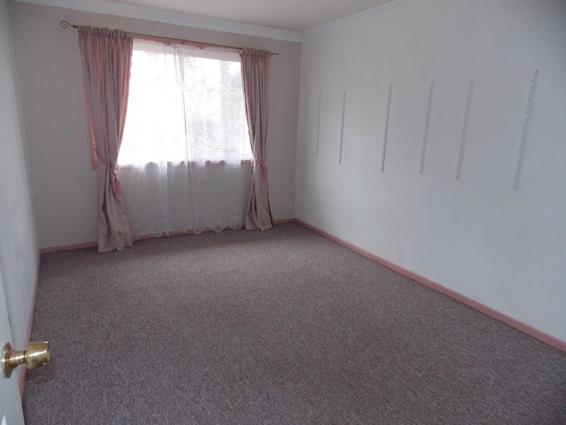 65 Hicken Way, Nanango QLD 4615