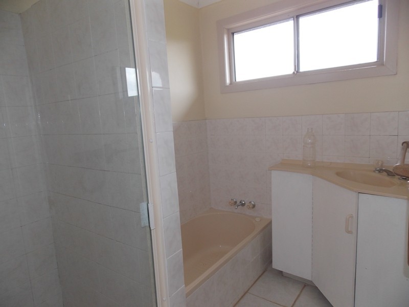 65 Hicken Way, Nanango QLD 4615