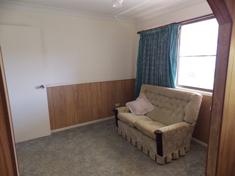 8 HUNTER STREET, Nanango QLD 4615