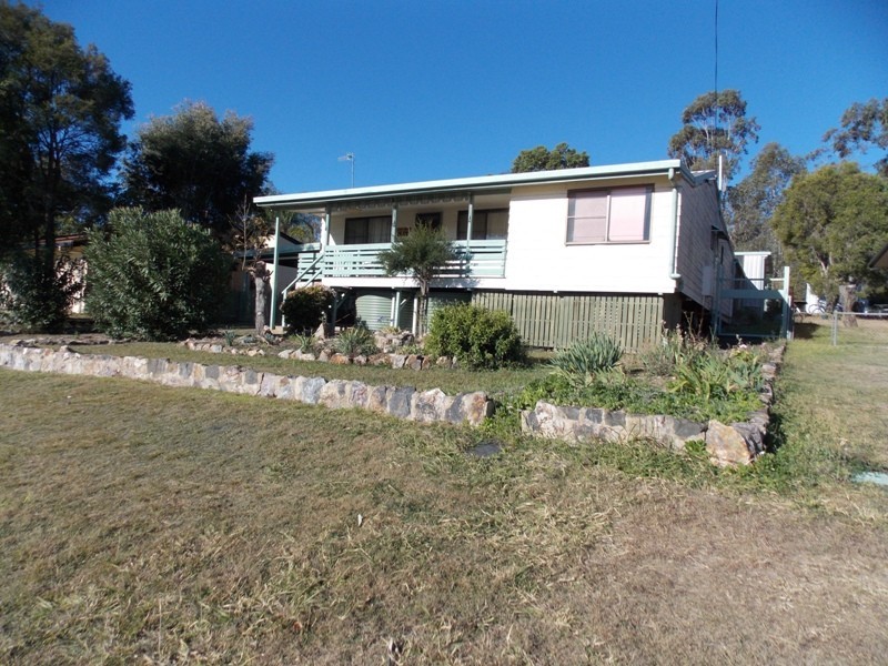 8 HUNTER STREET, Nanango QLD 4615