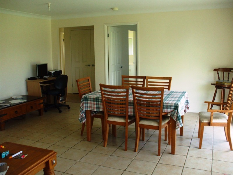 16 Wickham, Nanango QLD 4615