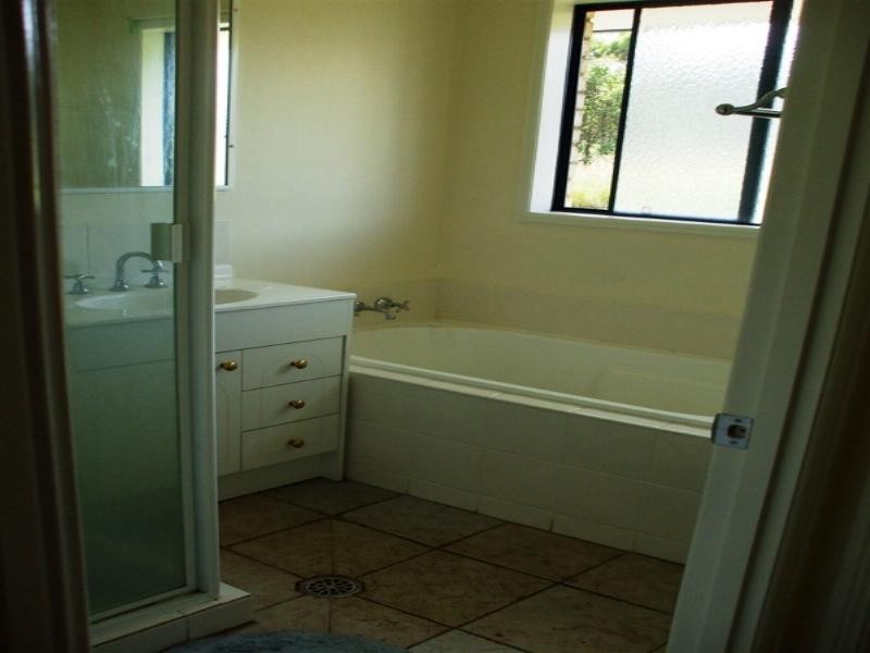 16 Wickham, Nanango QLD 4615