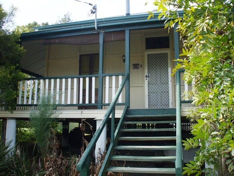 92 Burnett Street, Nanango QLD 4615