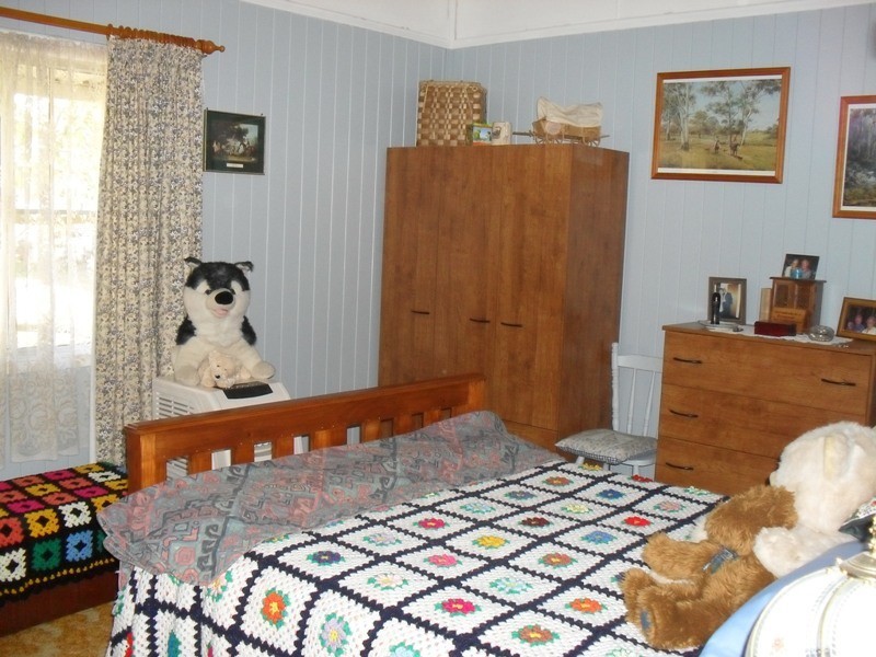 81 Gipps Street, Nanango QLD 4615