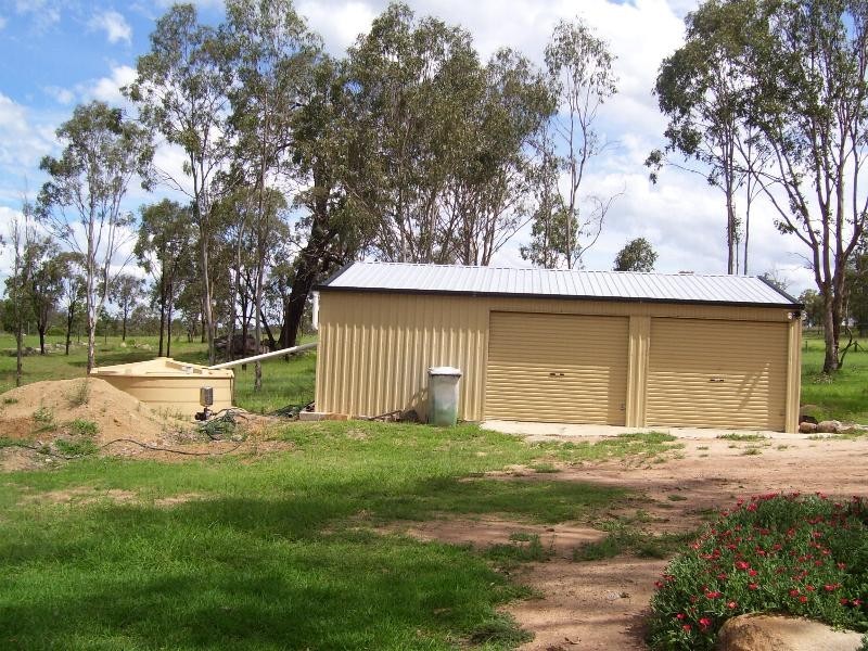13  McConnells Road, Nanango QLD 4615