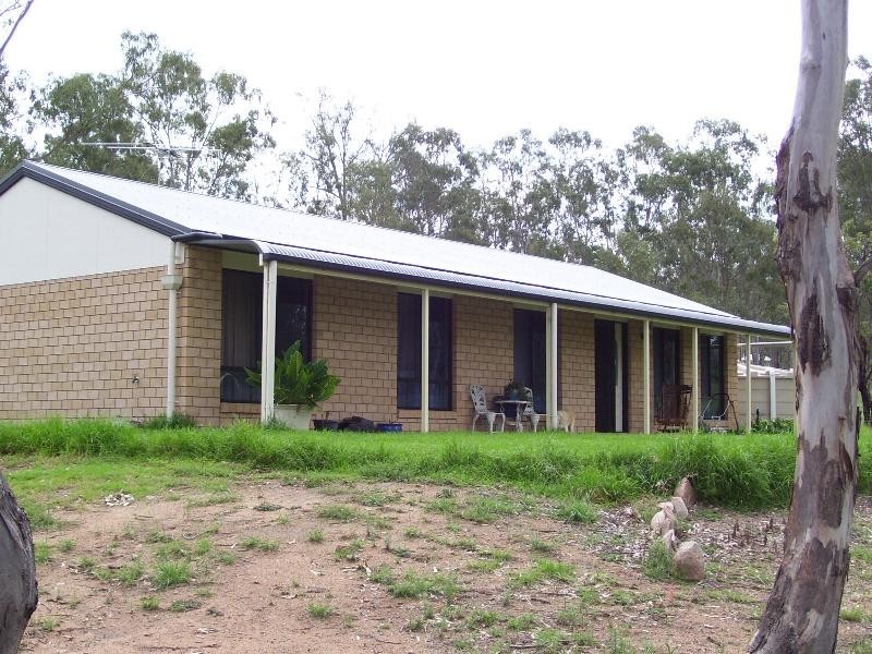 13  McConnells Road, Nanango QLD 4615