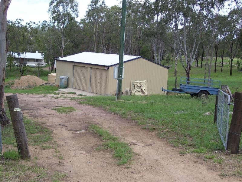 13  McConnells Road, Nanango QLD 4615