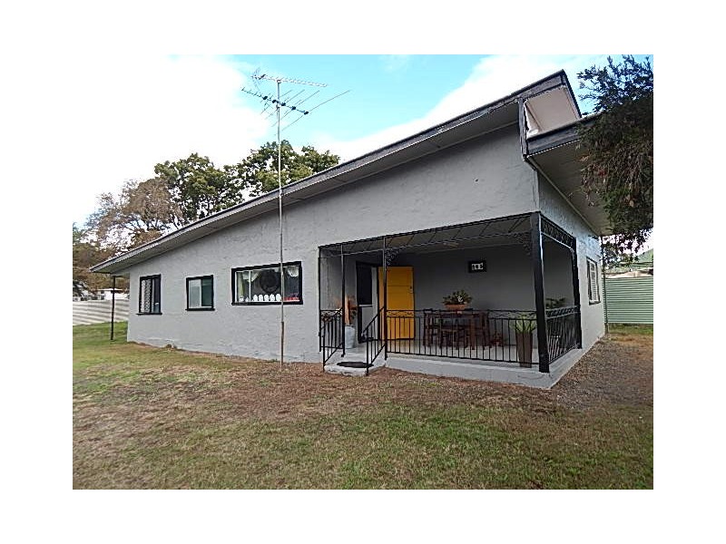 26 Scott Street, Nanango QLD 4615