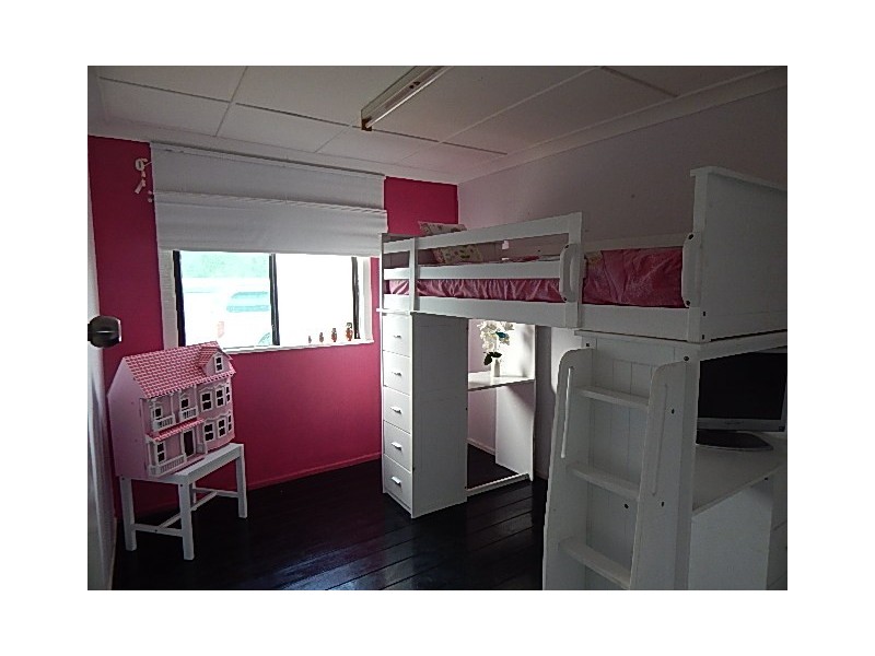 26 Scott Street, Nanango QLD 4615