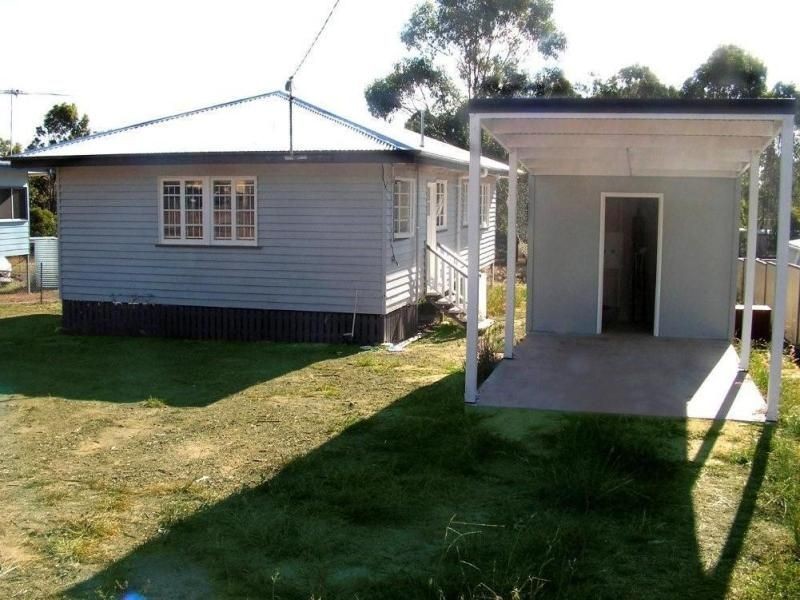 15 Dalkeith Street, Nanango QLD 4615