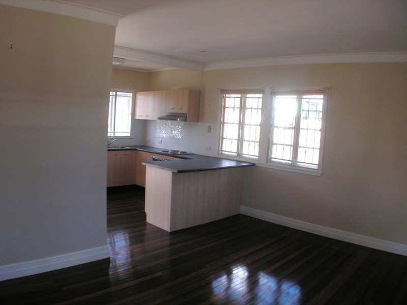 15 Dalkeith Street, Nanango QLD 4615