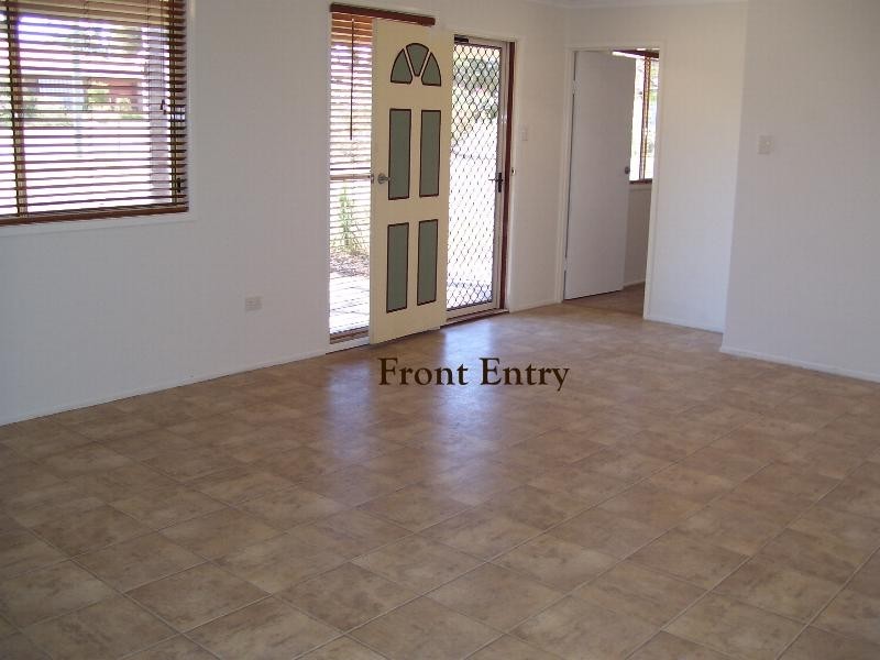 27  Bunker Ave, Nanango QLD 4615