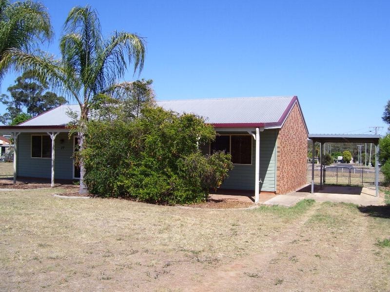 27  Bunker Ave, Nanango QLD 4615