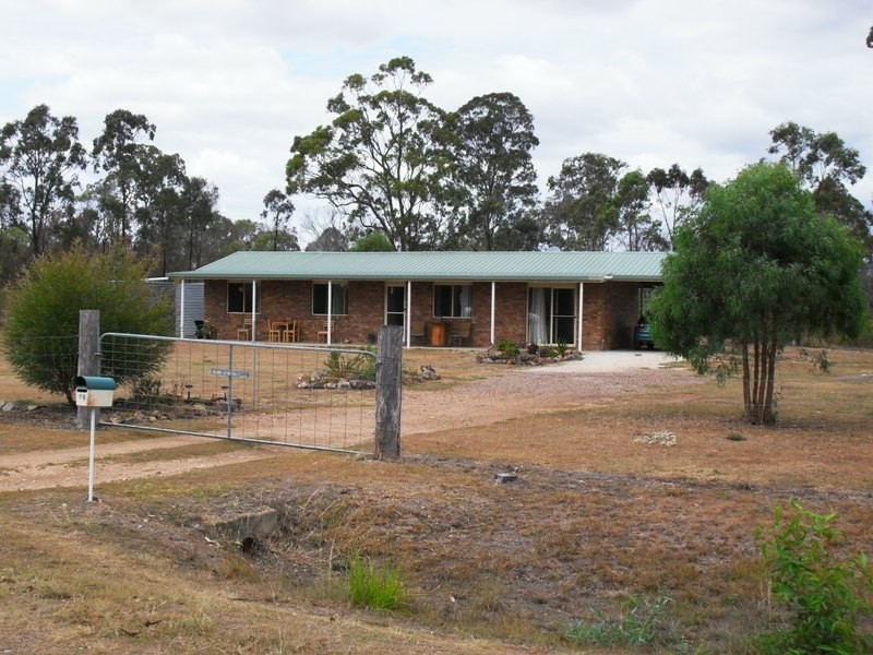 89 Elouera Drive, Nanango QLD 4615