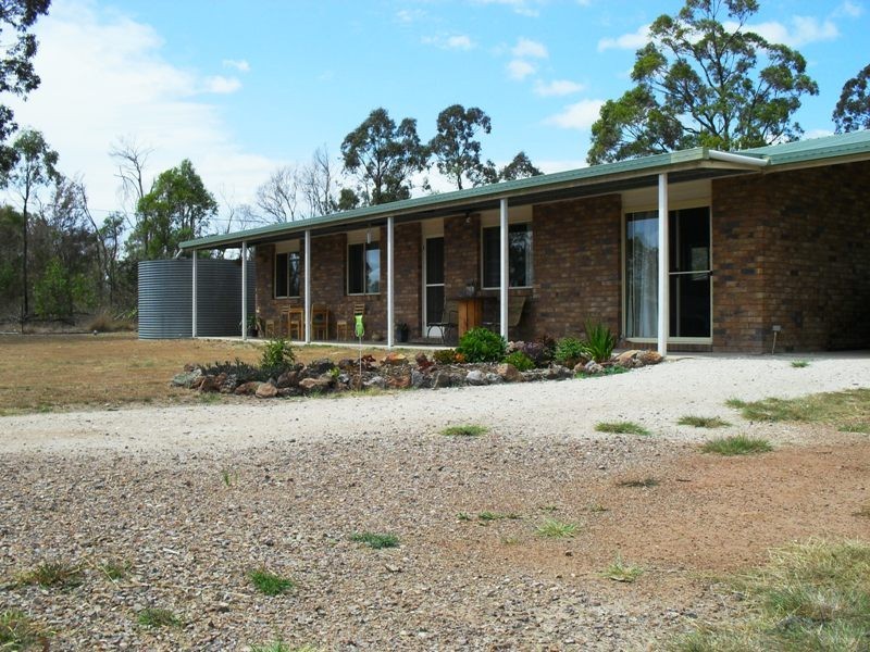 89 Elouera Drive, Nanango QLD 4615