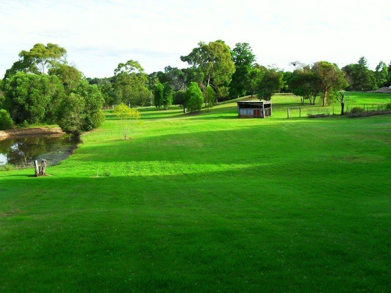 58 Bucklands, Nanango QLD 4615