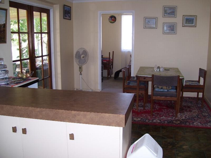 12 Lee Court, Nanango QLD 4615