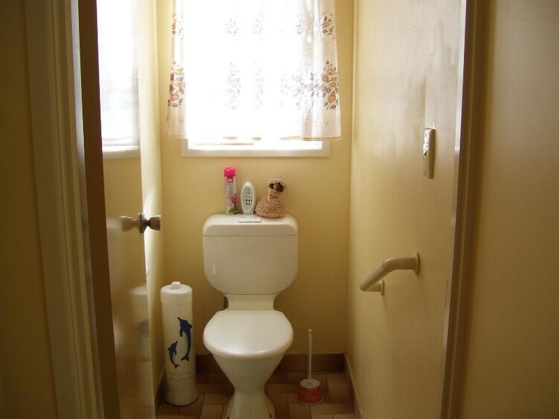 12 Lee Court, Nanango QLD 4615