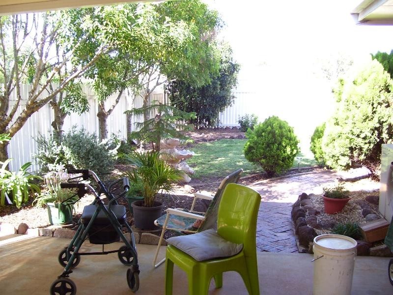 12 Lee Court, Nanango QLD 4615