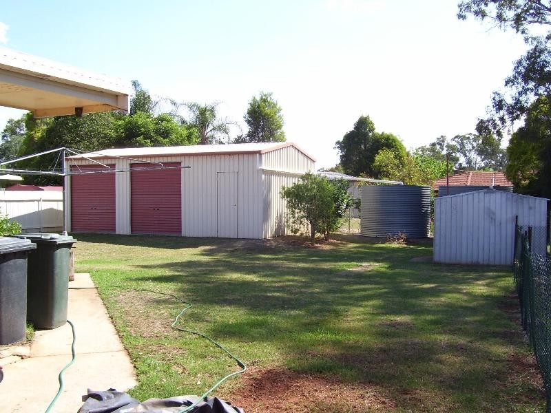 12 Lee Court, Nanango QLD 4615