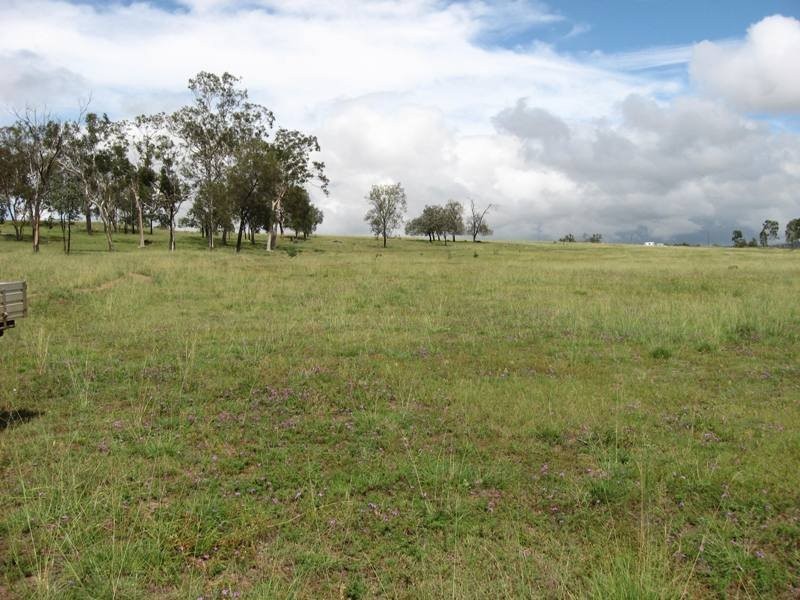 2/ Kingaroy-Cooyar Road, Brooklands QLD 4615