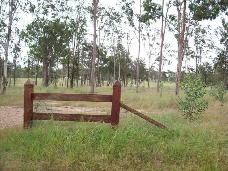 16 Tara Avenue, Nanango QLD 4615