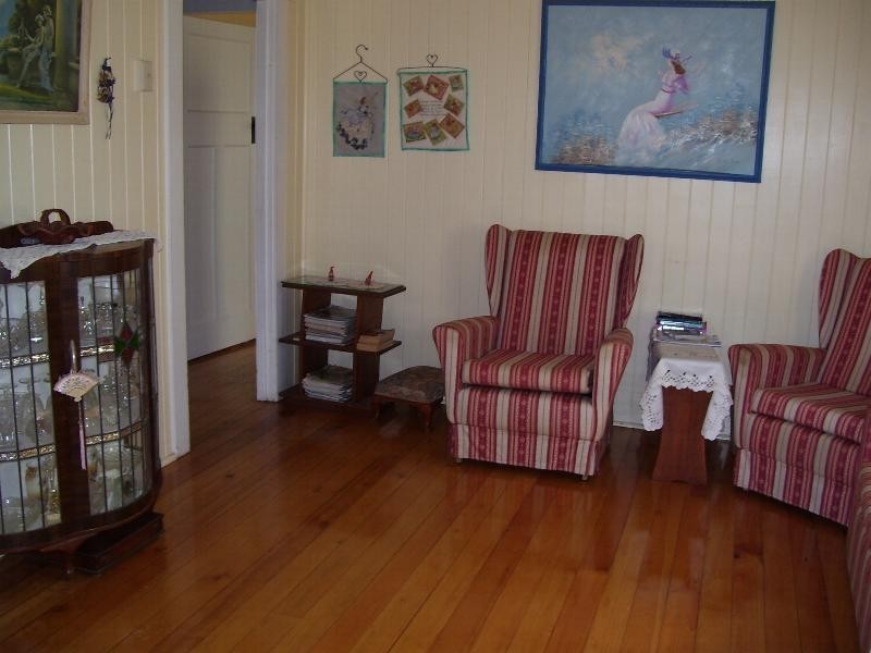 35 Alfred Street, Nanango QLD 4615