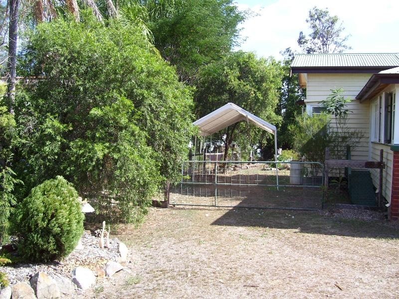 35 Alfred Street, Nanango QLD 4615
