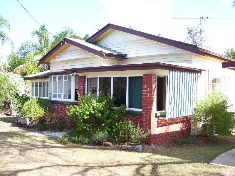35 Alfred Street, Nanango QLD 4615