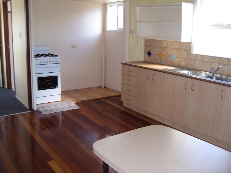 22 Gipps Street, Nanango QLD 4615