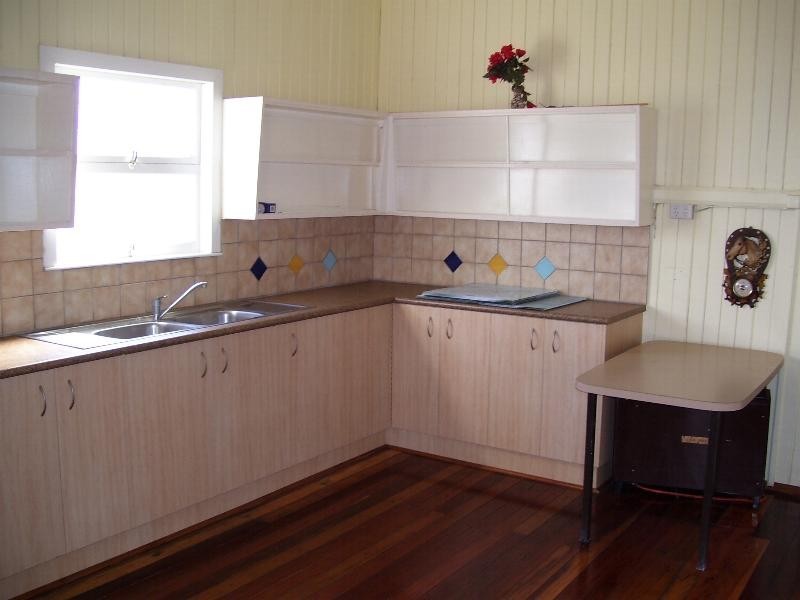 22 Gipps Street, Nanango QLD 4615