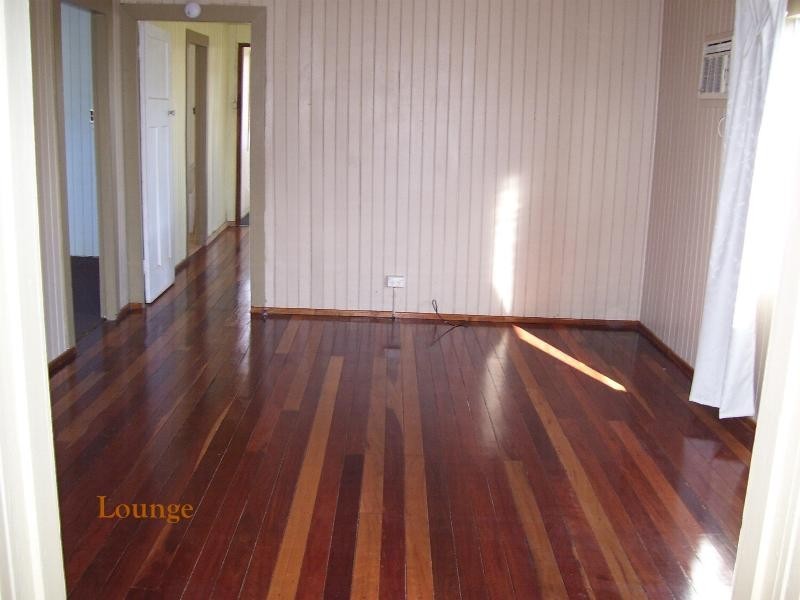 22 Gipps Street, Nanango QLD 4615