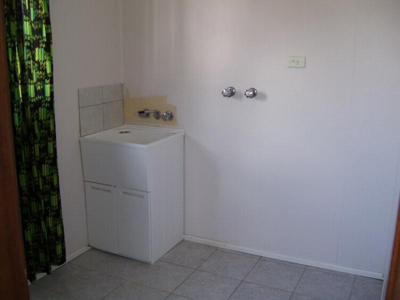 22 Gipps Street, Nanango QLD 4615