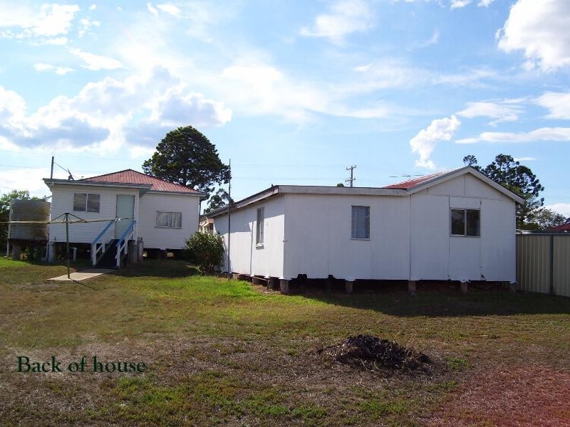 22 Gipps Street, Nanango QLD 4615