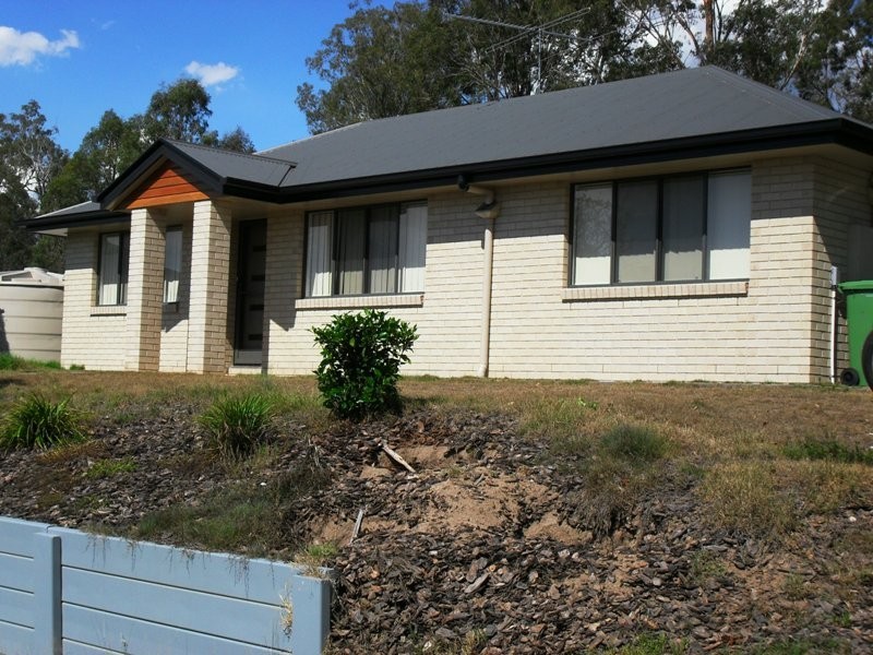 52 Home Street, Nanango QLD 4615