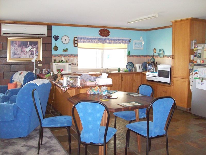 33  Malar Crescent, Nanango QLD 4615