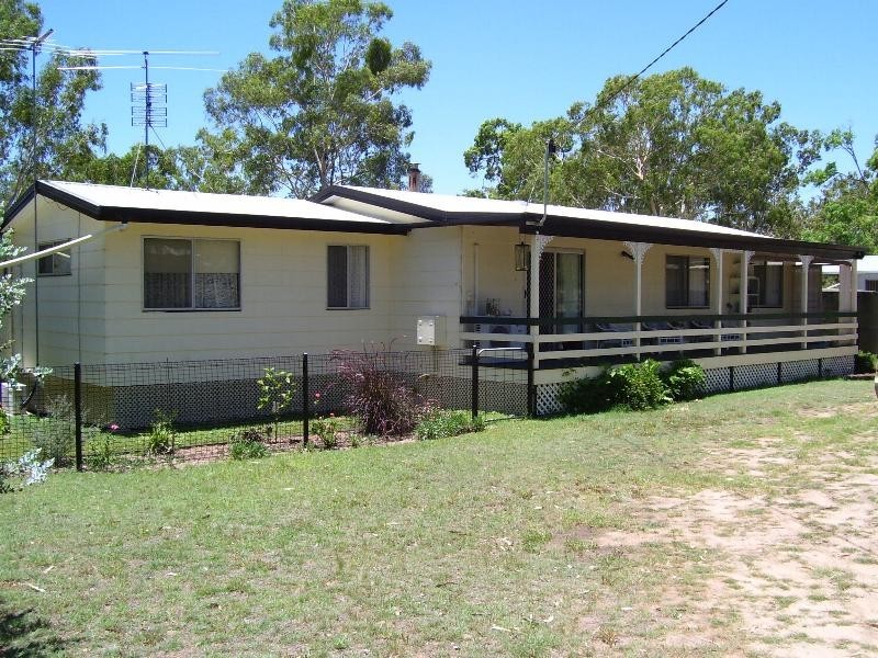 40 Ironbrk Place, Nanango QLD 4615