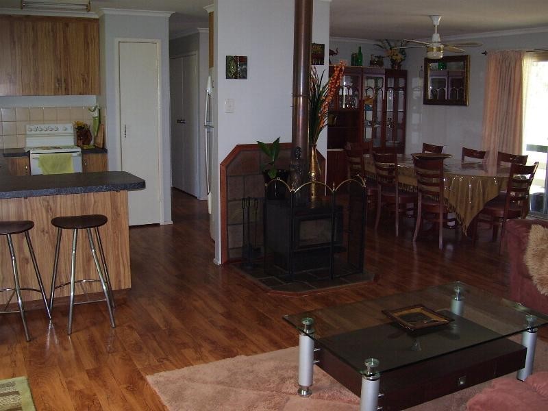 40 Ironbrk Place, Nanango QLD 4615