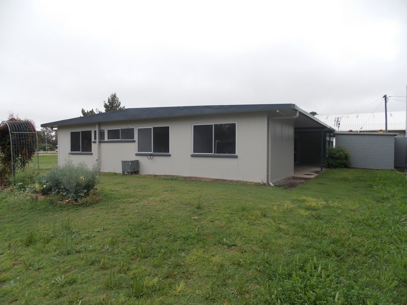6 Pioneer Park Lane, Nanango QLD 4615