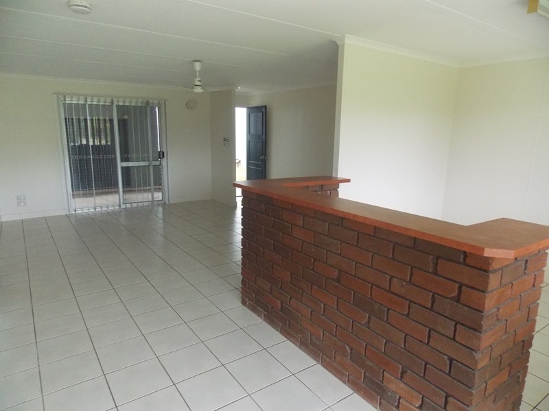 6 Pioneer Park Lane, Nanango QLD 4615