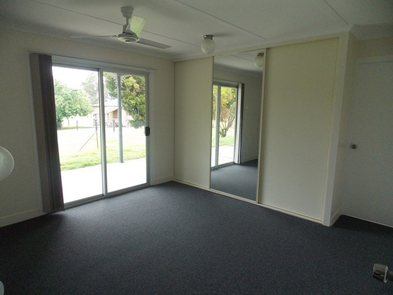 6 Pioneer Park Lane, Nanango QLD 4615