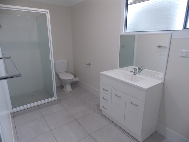 6 Pioneer Park Lane, Nanango QLD 4615