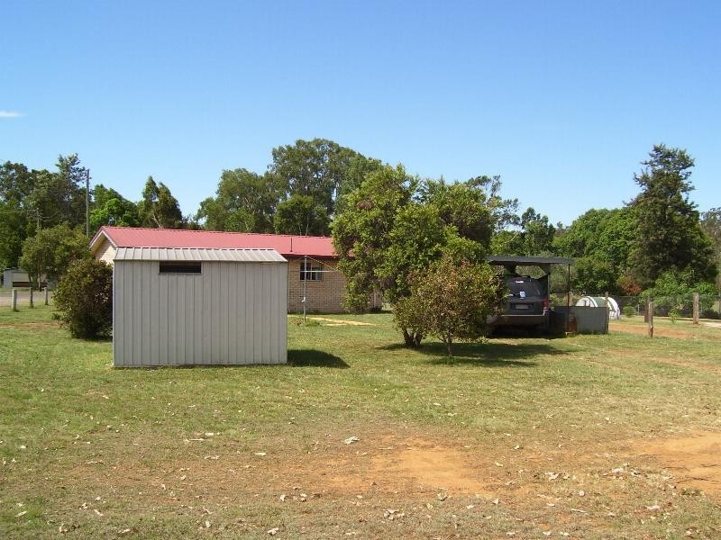 3 Grey Street, Nanango QLD 4615