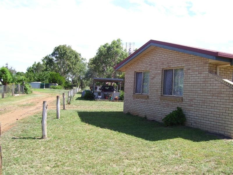 3 Grey Street, Nanango QLD 4615