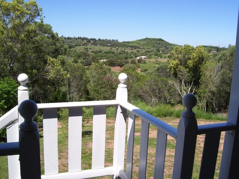 62 Hicken Way, Nanango QLD 4615