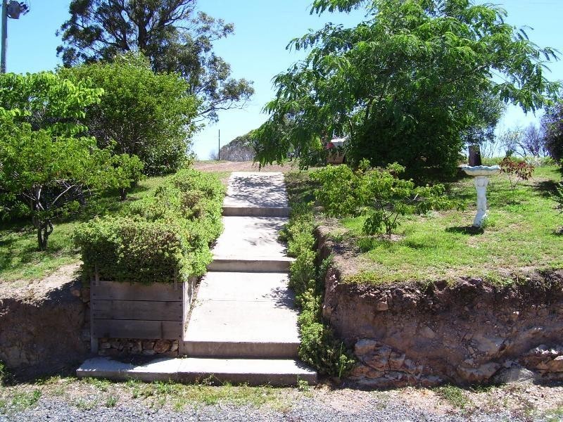 62 Hicken Way, Nanango QLD 4615