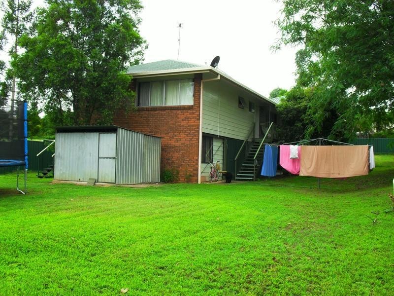 71a Brisbane Street, Nanango QLD 4615