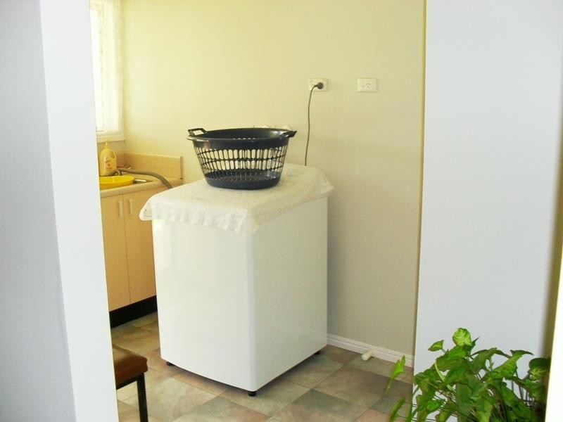 87 Thompson Road, Nanango QLD 4615