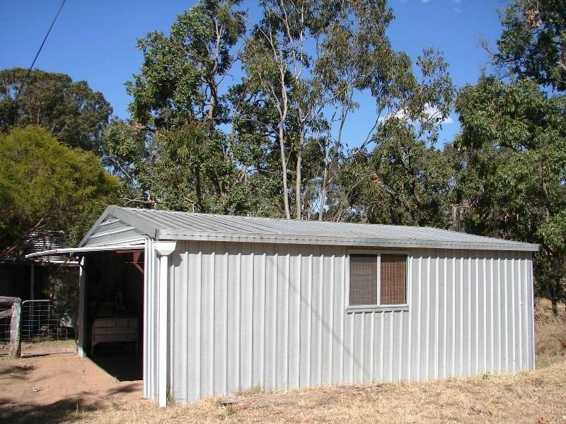 55  McConnells Road, Nanango QLD 4615